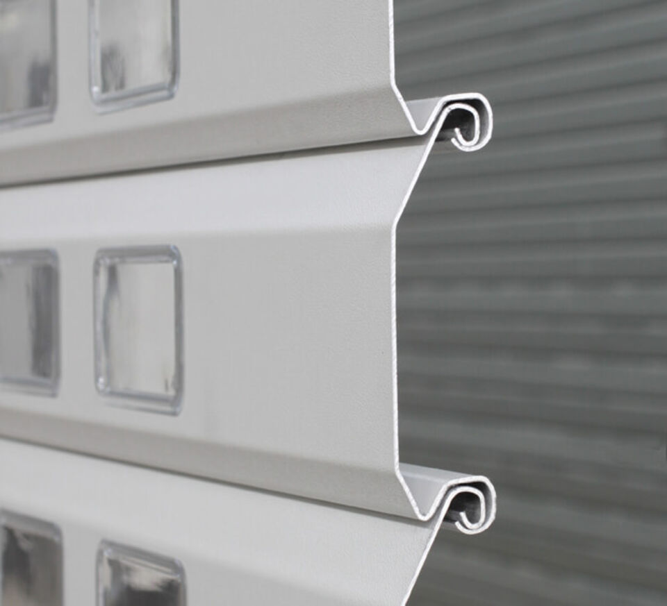 Rolltor-Panzer Ausschnitt mit Profil 1.1590 Querschnitt